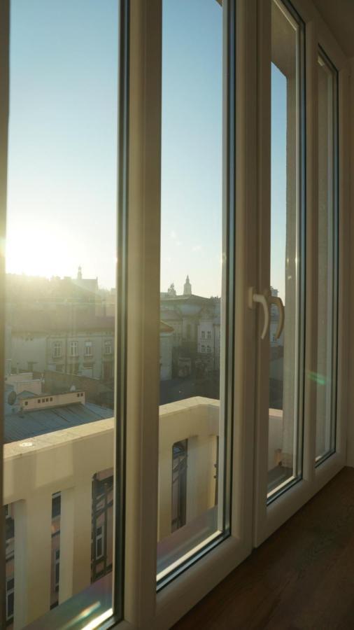 Sunny Apartment *
